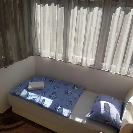 アパート Apartmani Most