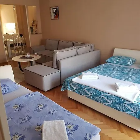 アパート Apartmani Most