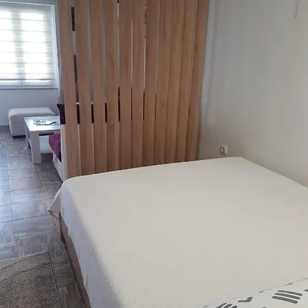 Apartmani Most * トレビニエ