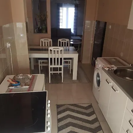 アパート Apartmani Most